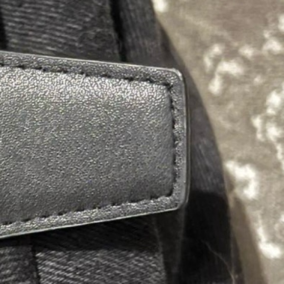 Louis Vuitton diamond buckle belt - Picture 3 of 3